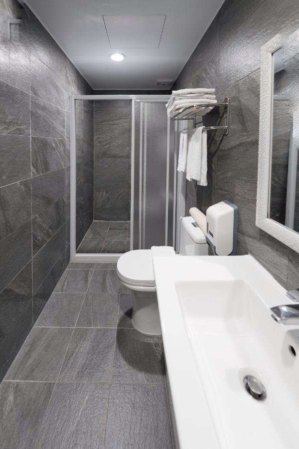 Meworld Hotel - Ximen Tajpej Zewnętrze zdjęcie