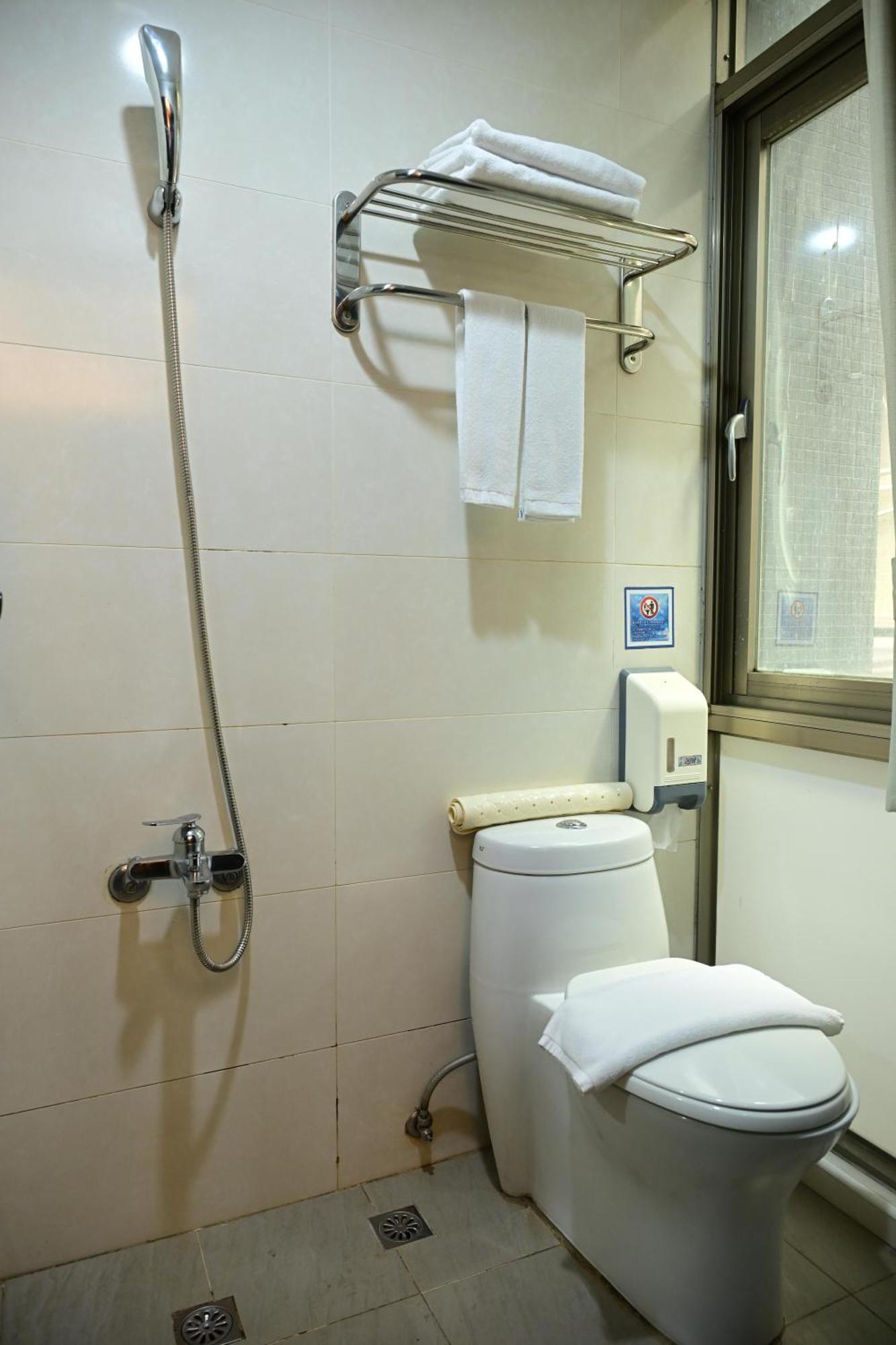 Meworld Hotel - Ximen Tajpej Zewnętrze zdjęcie
